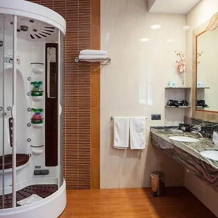 וילה Unique With Outdoor Hot Tub *